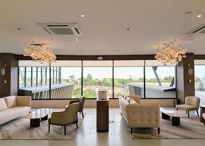 Onetree Plaza 酒店 4*
