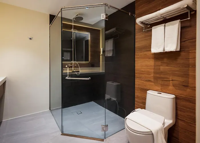Onetree Plaza Hotell 4*