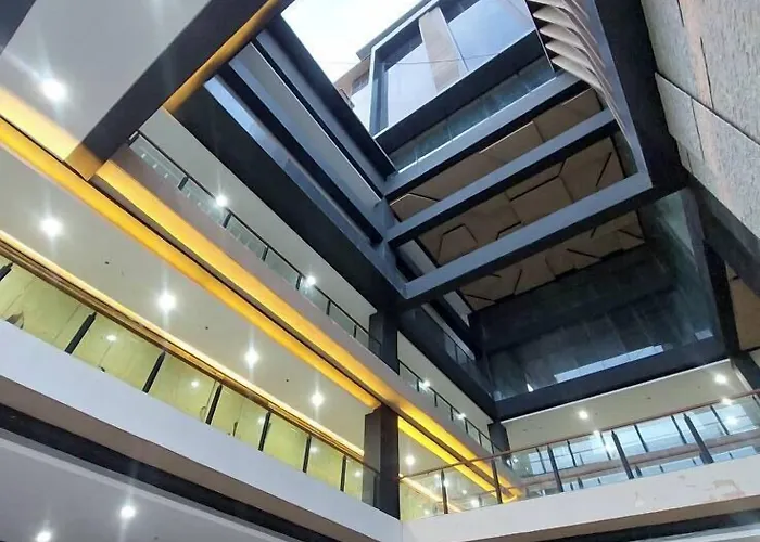 Onetree Plaza Hotel 4*